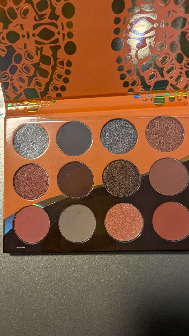 Juvia ~ Nubian 3 Coral Eyeshadow Palette ~ NIB