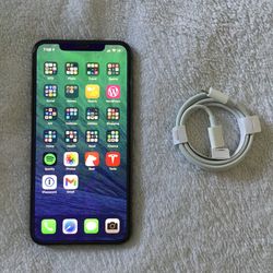 iPhone 11 Pro Max 256GB *UNLOCKED*