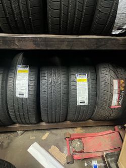  Goodyear Assurance All-Season 225/60R16 Tire