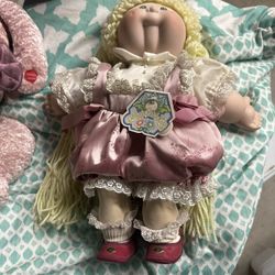 Variety Of Vintage Dolls