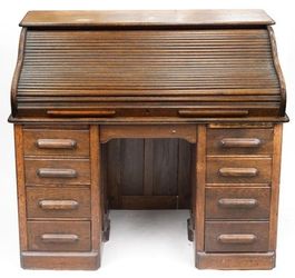 Early 1900s Oak rolltop desk