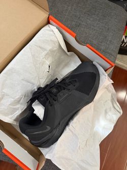 Men’s Nike shoes