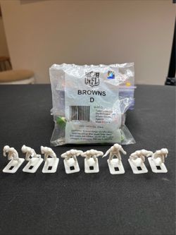 Brand New Tudor Electric Football Cleveland Browns D 9-05-D Plus 9 Blank Extra