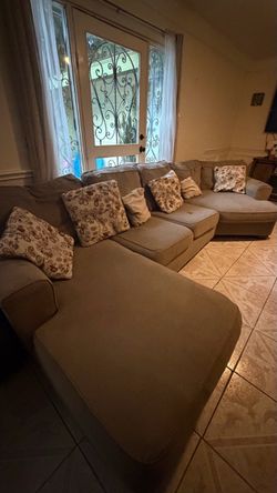 L SHAPE LIVING ROOM