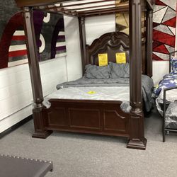 Queen Size Canopy Bed Frame 999.99