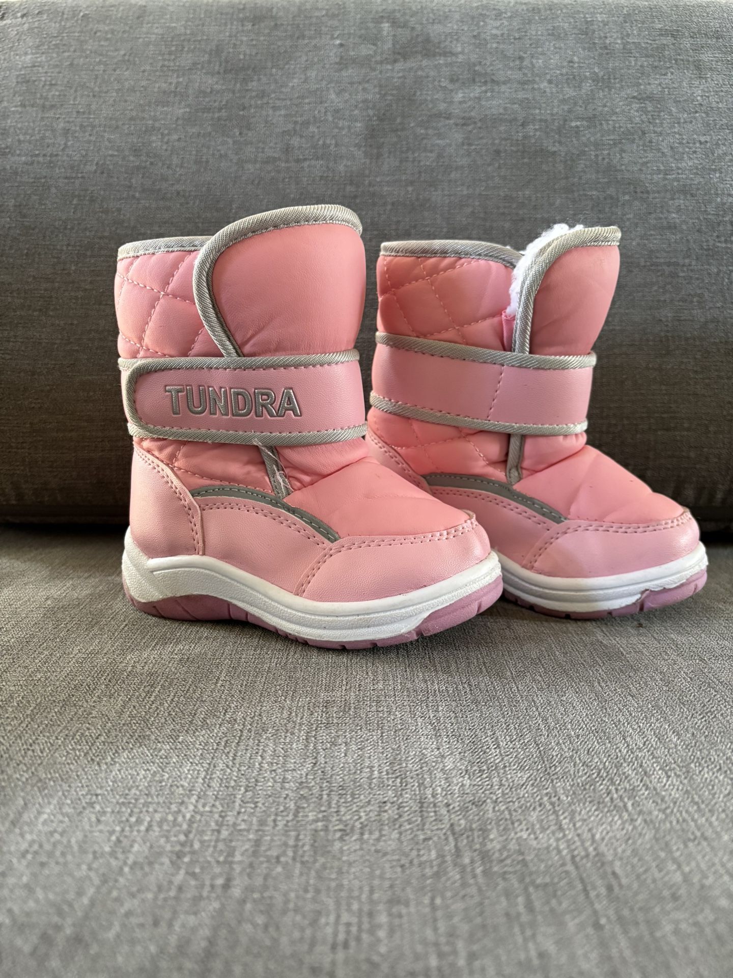 Toddler Size 5 Pink Snow Boots