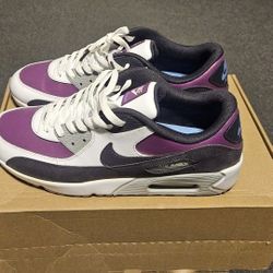 Nike Air Max,Purple And White  10.5