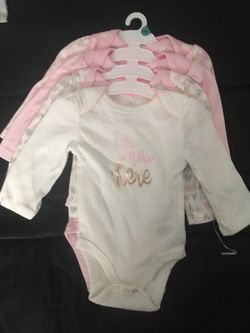 0-3 month onesie set