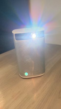 XGIMI MoGo Pro Portable Full HD Projector – With Battery Backup – Excellent Condition