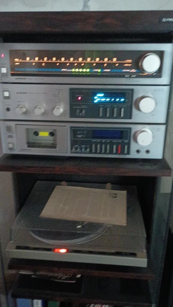 Vintage Pioneer Receiver Equalizer And Tape Deck Along With Pioneer Case