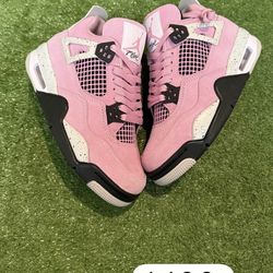 Jordan 4s