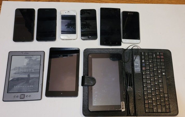 Lot 9 phones and tablets