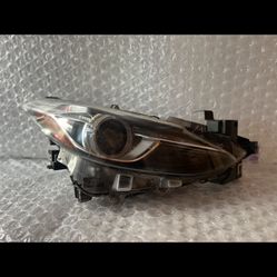 2014-2016 Mazda 3 Composite Headlight Right Passenger Side OEM