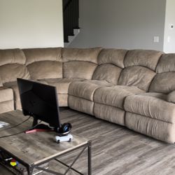 Beige Couch With Recliner
