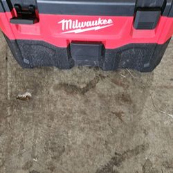 Milwauke Vacuum 