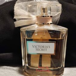 VS Love Is Heavenly Women Perfume 