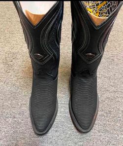 Botas de piel para hombre suela roja