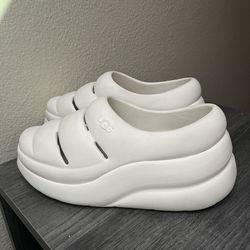 UGG Women’s Sport Yeah Clog Shoes, White, Size 9