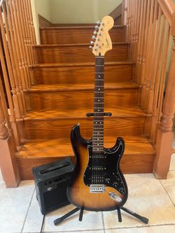 Squier Affinity Stratocaster w/ Rogue Amp