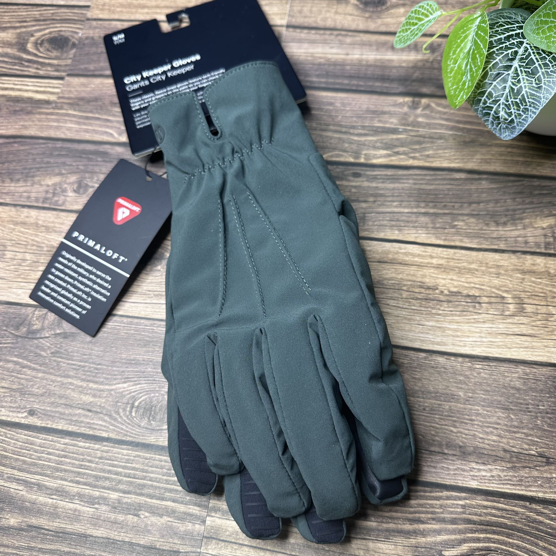 Lululemon City Keeper Gloves NWT S/M Smoked Spruce Black *Fleece Lined)