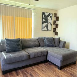 L-shape Sectional Couch 