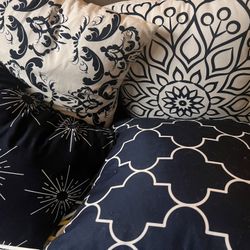 4 Standard Sized couch Pillows $20