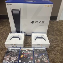 Console Disc Version 3 Games + 2 Controller Bundle 