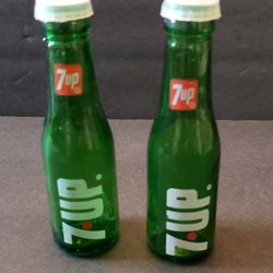 Vintage Glass 7 UP Advertising Salt and Pepper Shakers