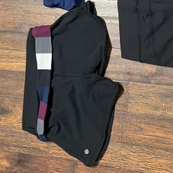 Preloved great condition  Lululemon Sz 4 $10