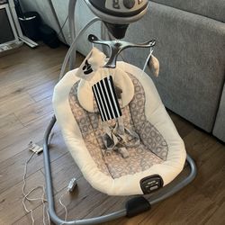 Graco Simple Sway Swing