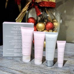 Mary Kay Miracle 3D "The To Go Set" Mini DISCONTINUED EXP 08/22 Normal to Dry Skin (Pink)