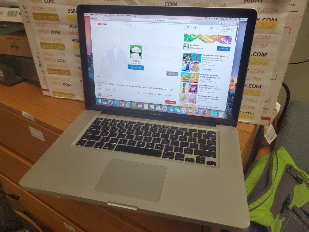 MAC PRO 15.4 INCH CORE i7 (D1025)

