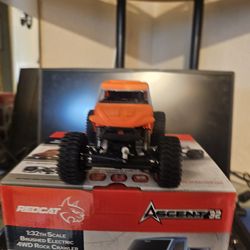 Brand new never ran ascent 32