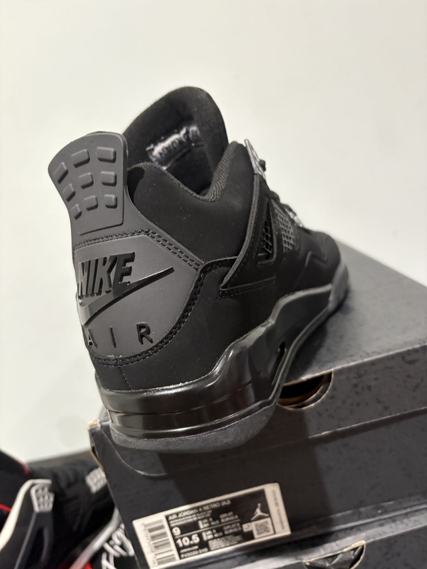Jordan Retro 4 Black Cats” Unrealeased “ Men’s 9,10 Only !!!