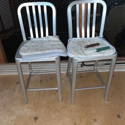 2 chairs