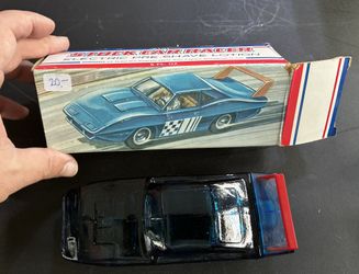 Vintage Avon Dodge Daytona/Plymouth Superbird Aftershave Bottle