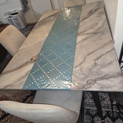 3 Chairs Dining Table 