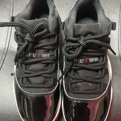 Jordan 11 Bred Low Size 8.5 Read Description 