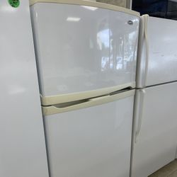 Whirlpool Refrigerator Top And Bottom 