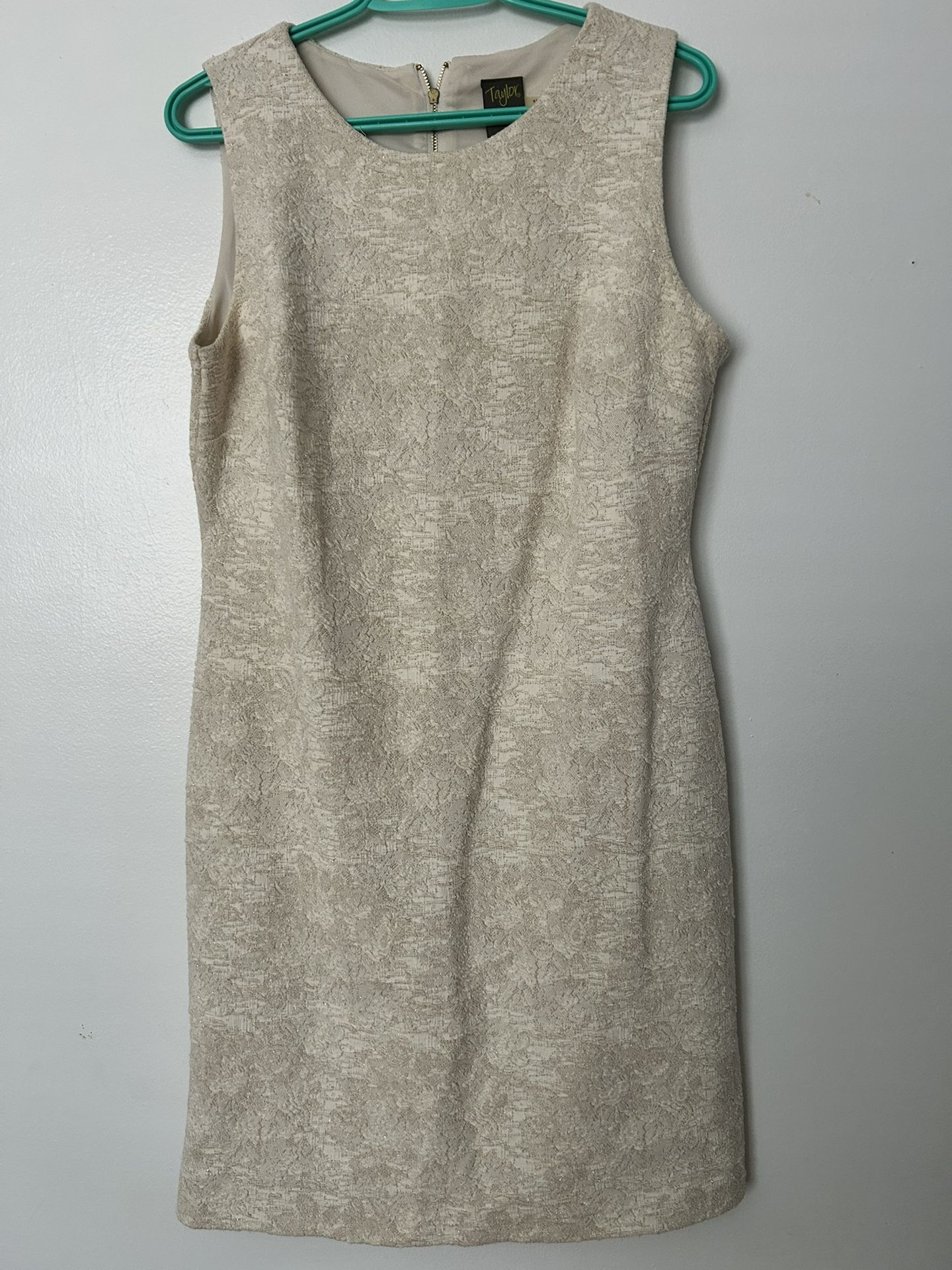 Taylor Ivory Dress, Size 10