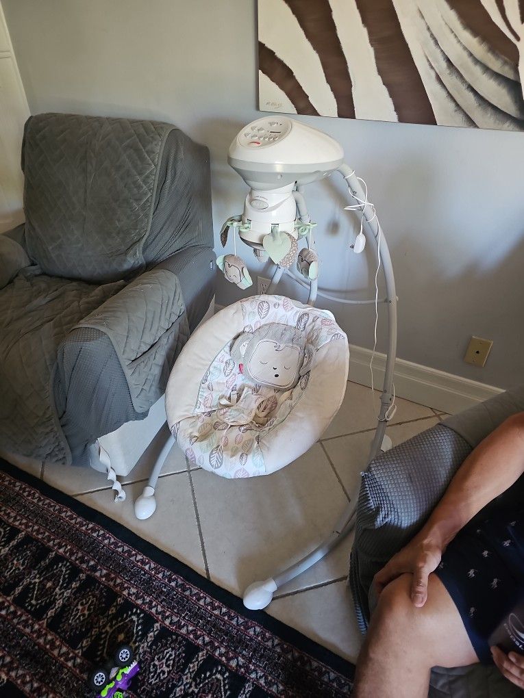 Baby swing