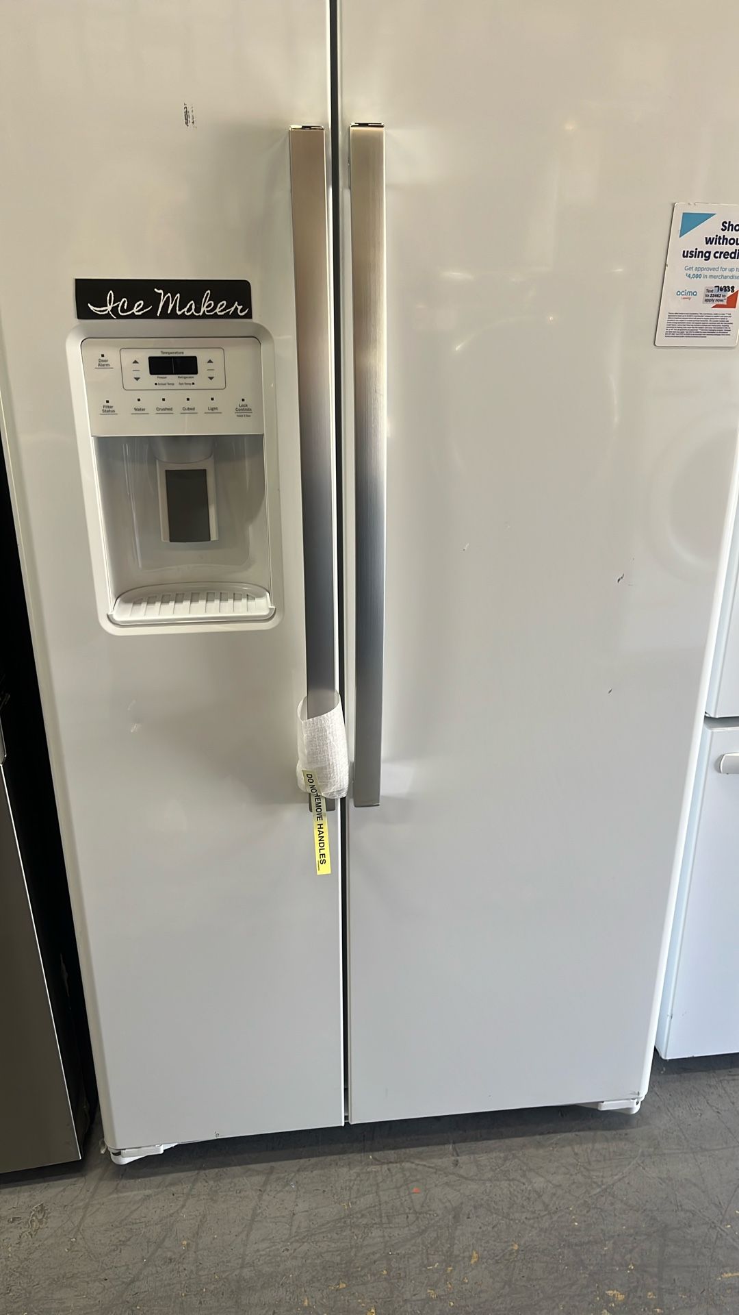 🎉🎉White French Door Refrigerator With Water And Ice Dispenser- Scratch And Dent Sale 💸
