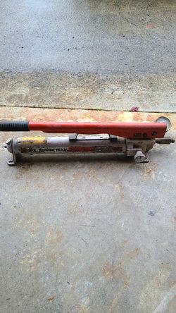 Power team hand pump