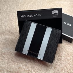 Micheal Kors Wallet