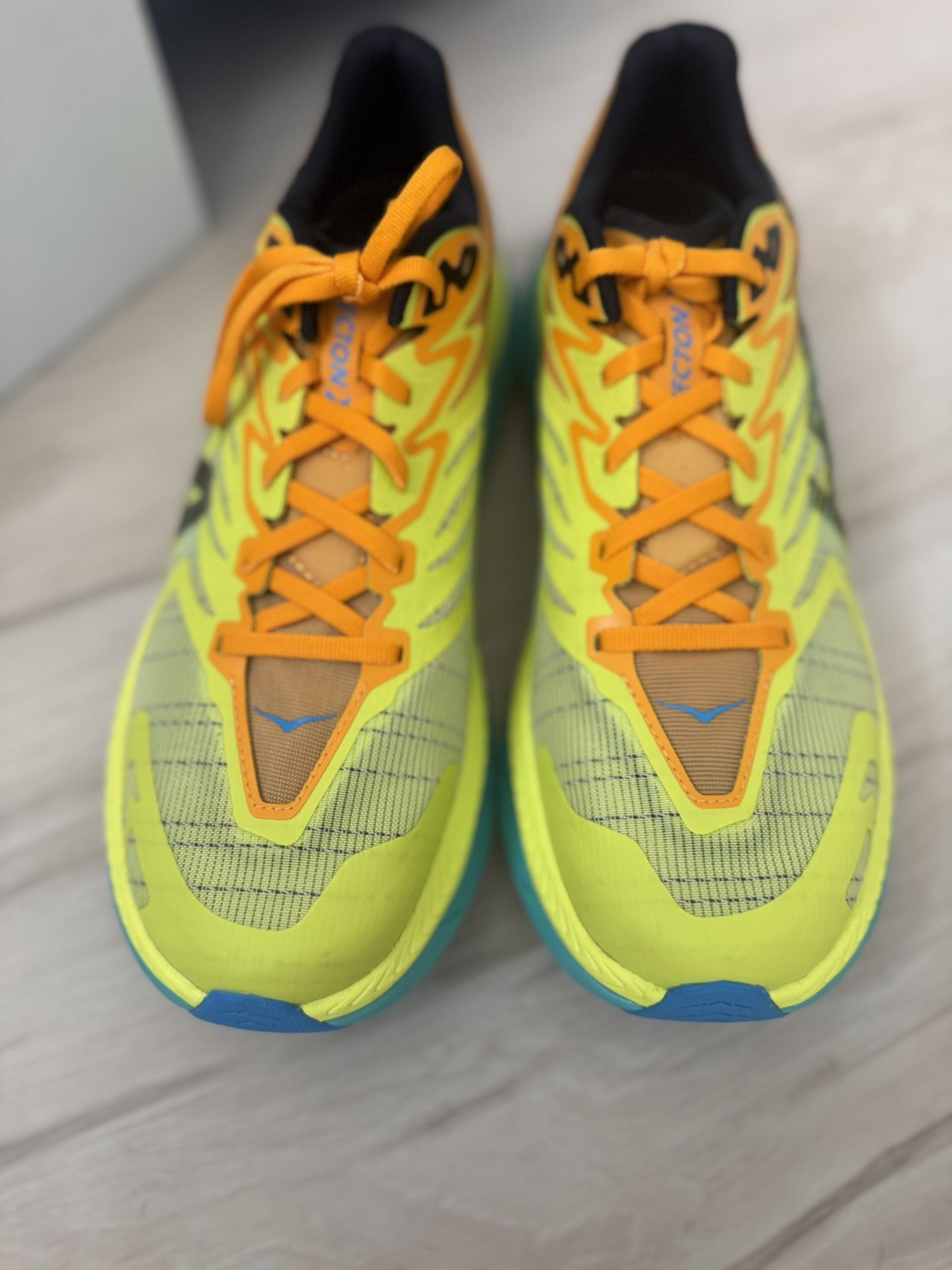 Brand New Hoka Tecton X 2 – Rare / Discontinued – Size 9.5