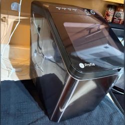 GE Profile Opal 1.0 Nugget Ice maker 