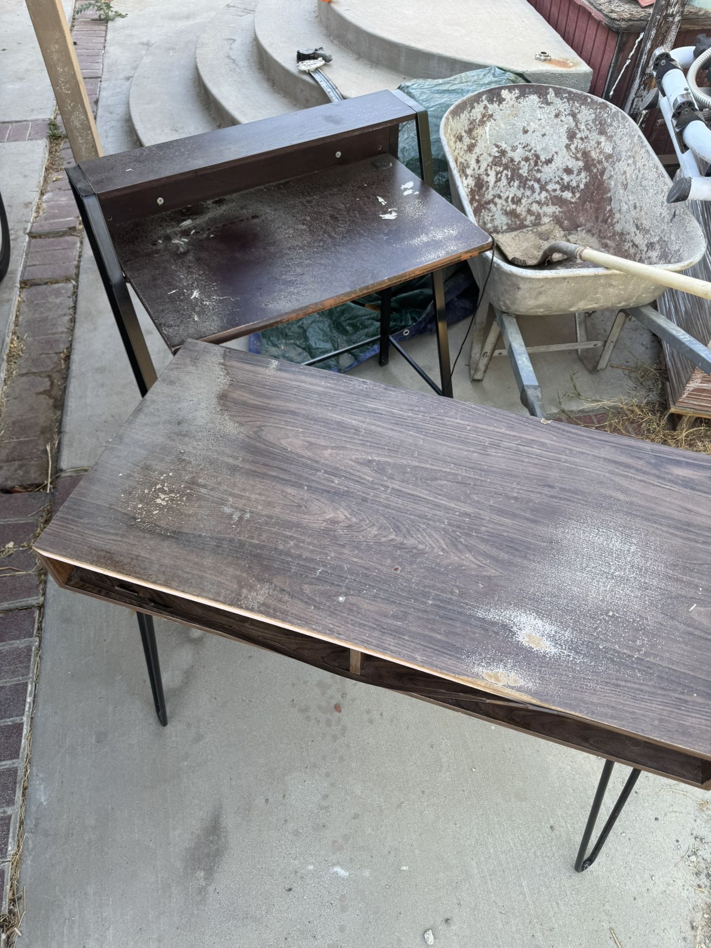 Free Two Tables 