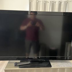 Panasonic 42 In 1080p LCD TV