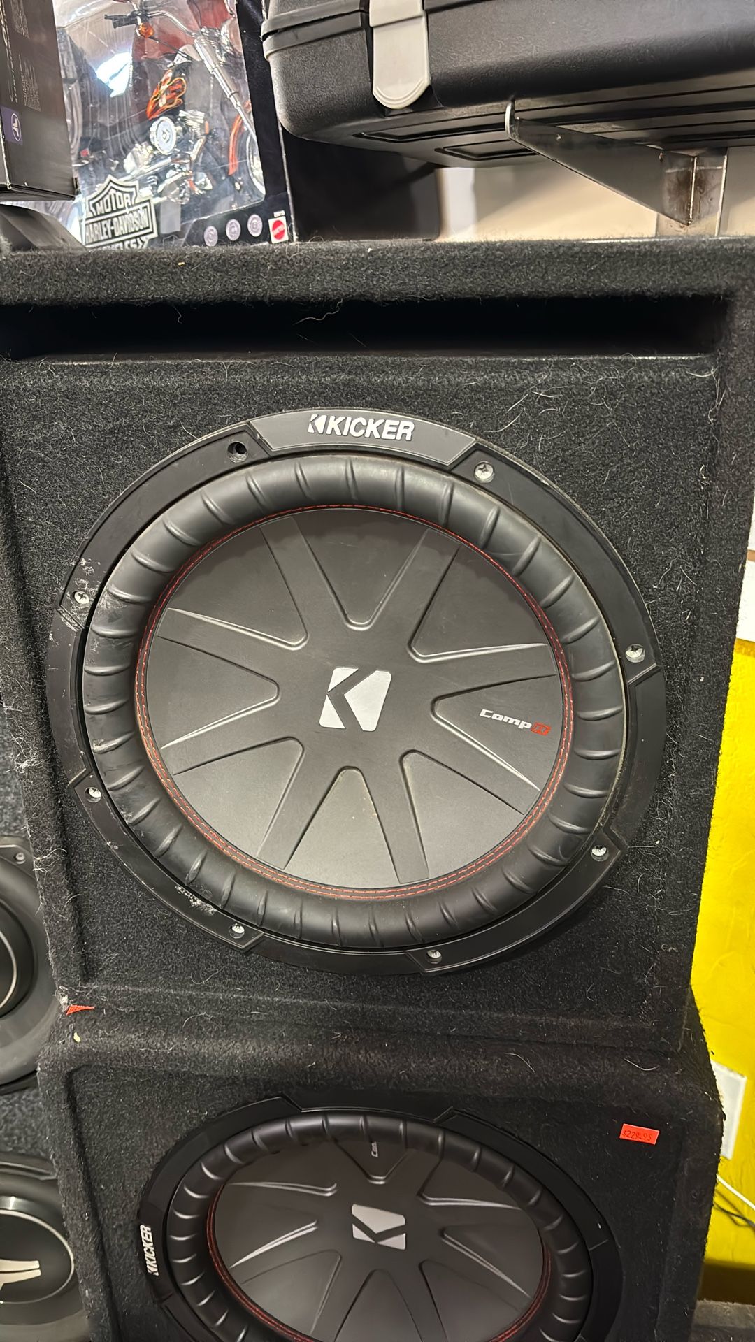Single 12” Kicker Comp R In Enclosed Speaker Box Car Audio