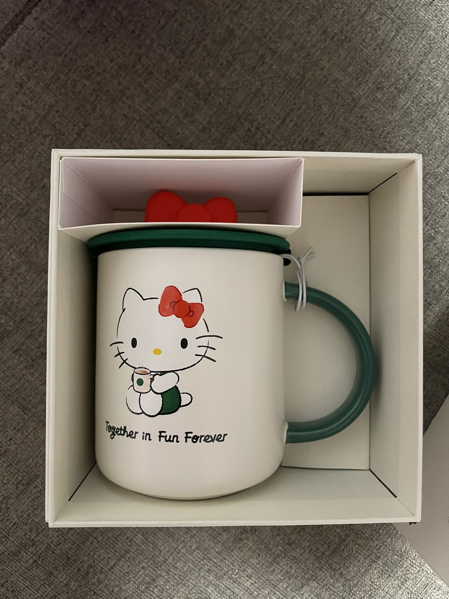 Limited hello Kitty Starbucks